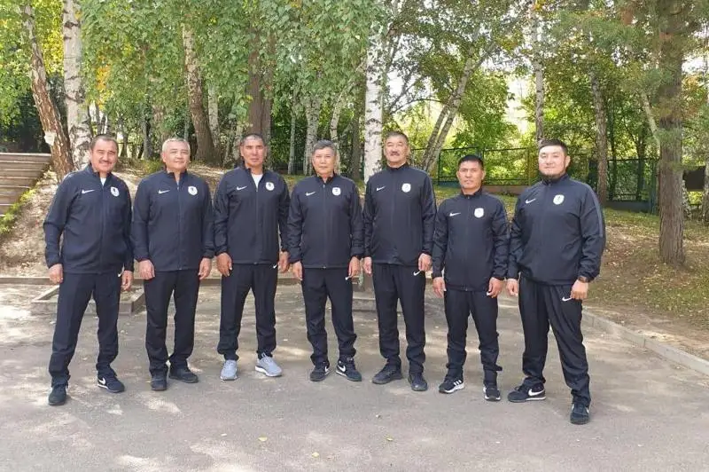 Qarasha aıynda Shymkentte bokstan QR chempıonaty ótedi