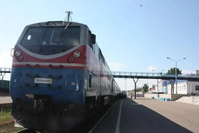 18 maýsymnan bastap Alakólge aparatyn jańa poıyz jolǵa shyǵady