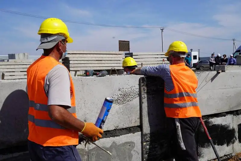 Nurly jer: Atbasarda 45 páterli kópqabatty úıler salynyp jatyr