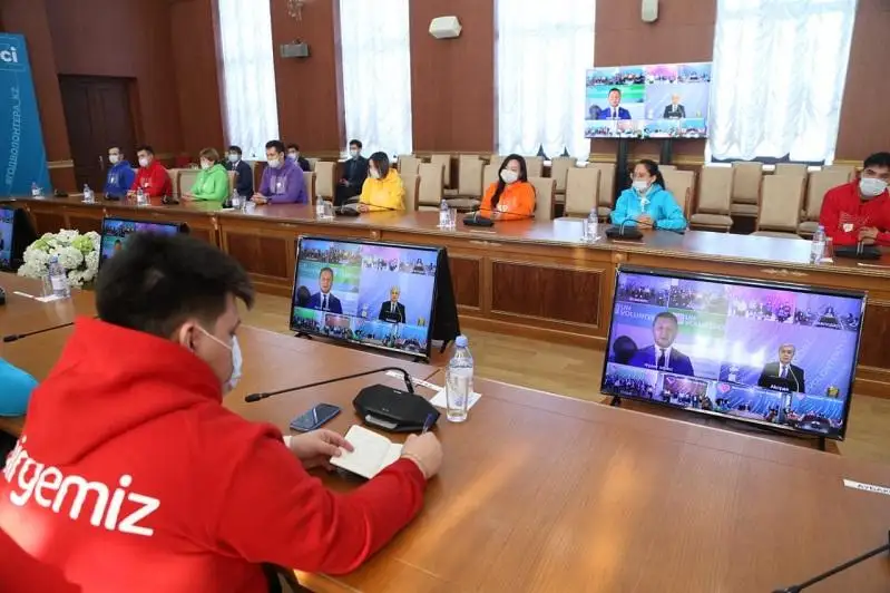Qaraǵandy volonterlerine memlekettik marapat tabys etildi