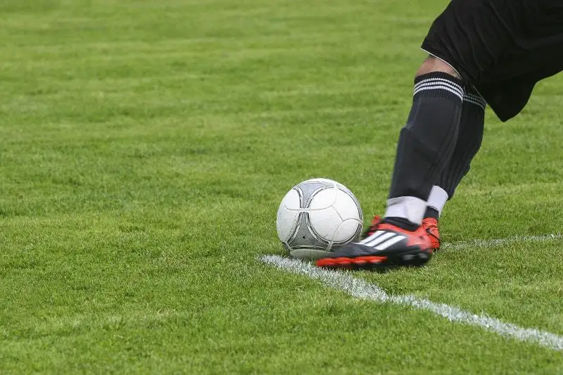Premer-lıgada oınaıtyn fýtbol komandamyz bolady - Túrkistan oblysynyń ákimi