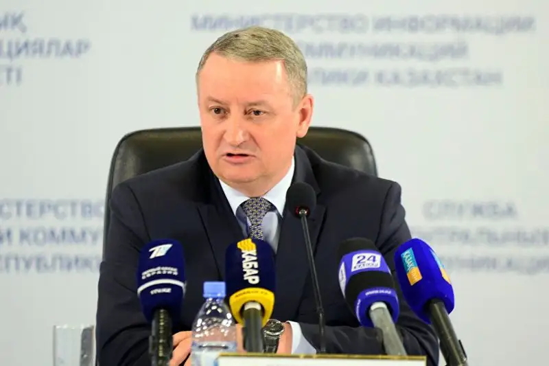 Владимир Беккер жылу маусымы алдында тұрғындарға кеңес берді