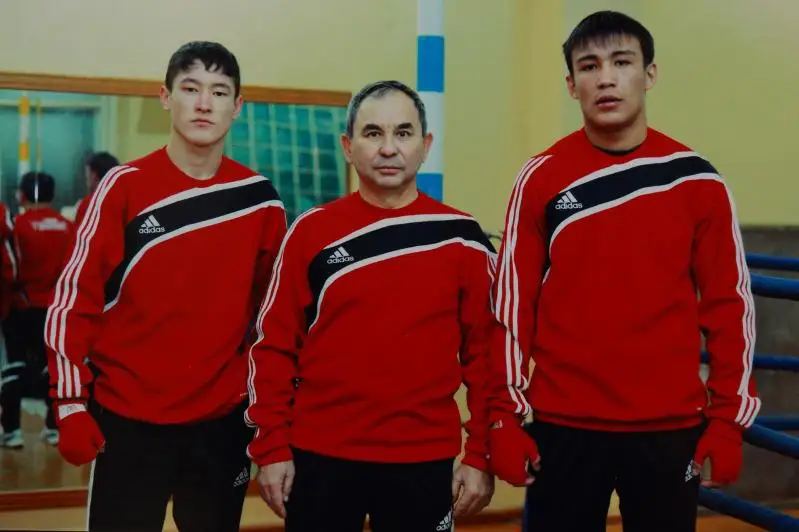 ШҚО-да жетпістен асқан ардагер бапкер әлі де бокстан шәкірт тәрбиелеп жүр