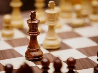 Halyqaralyq shahmat týrnırinde qazaqstandyq oqýshylar komandasy kúmis júlde aldy