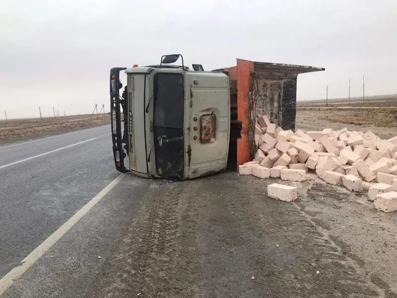 Маңғыстауда жолдағы көктайғақтан бірнеше көлік апаты болды