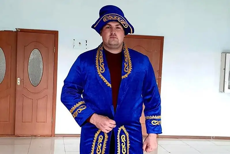 Latyn qarpindegi qazaq álipbıine ótý arqyly jańa tehnologııany meńgeremiz – Vladımır Chepel