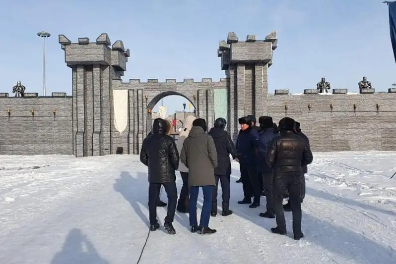 Замок средневековья с драконами и фотозоны появятся в столичном Триатлон-парке