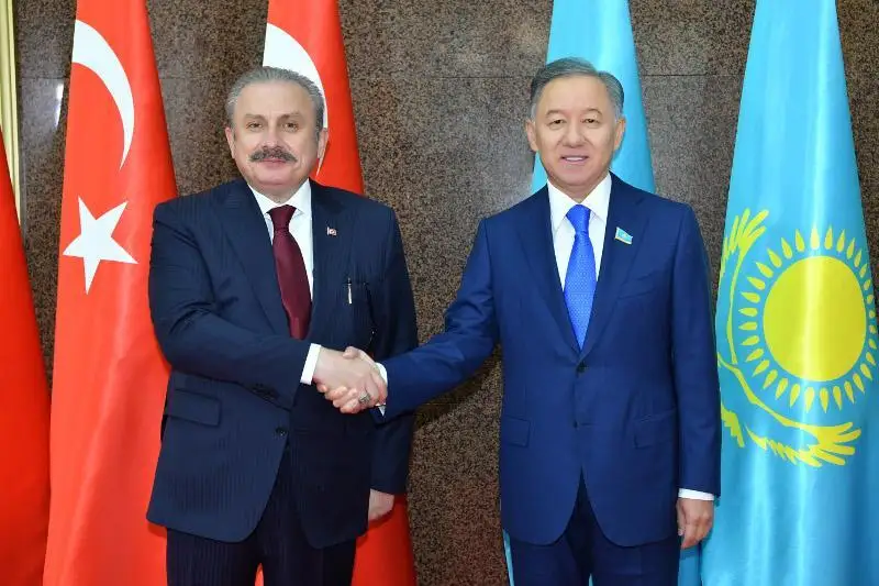 Nurlan Nyǵmatýlın Túrkııa Uly ulttyq jınalysynyń tóraǵasymen kezdesti