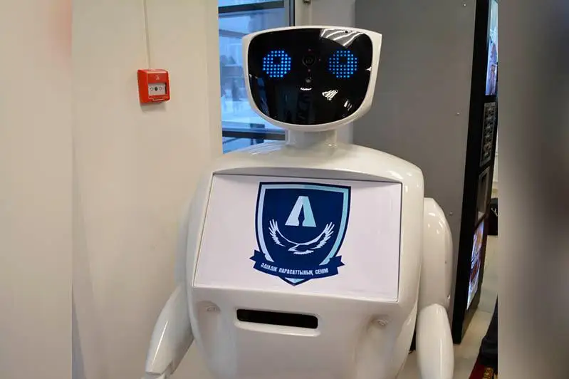 Qaraǵandy: Jemqorlyqqa qarsy servıstik ortalyqta robot jumys isteıdi