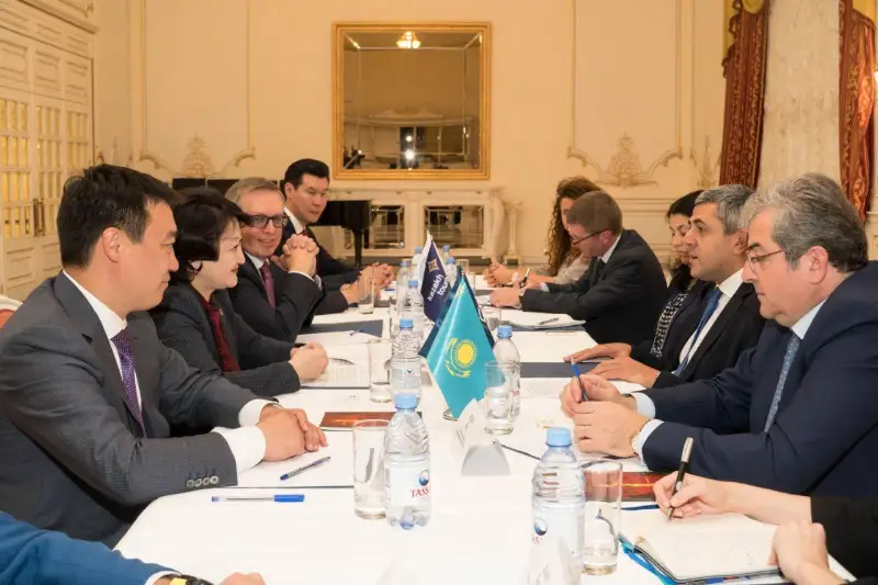 Aqtoty Raıymqulova Dúnıejúzilik týrızm uıymynyń bas hatshysymen kezdesti