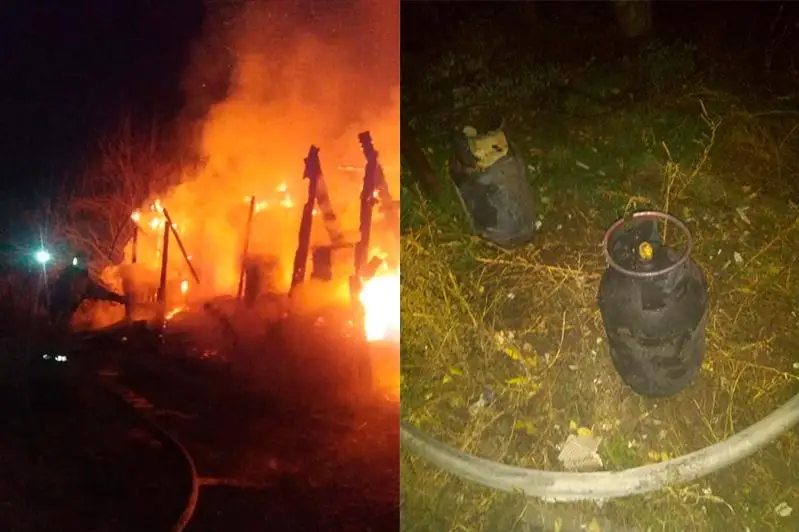 Semeı qutqarýshylary órtengen úıden 3 gaz ballonyn shyǵaryp úlgerdi