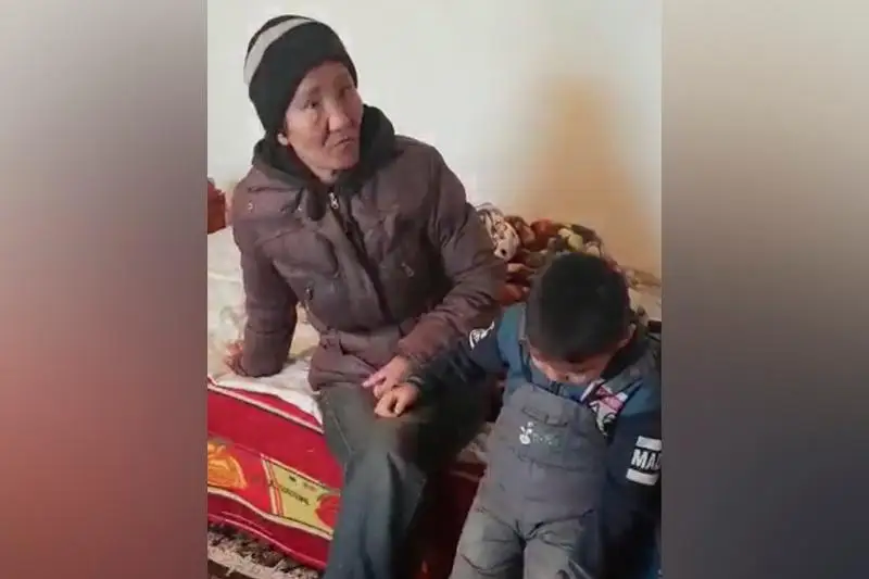 Almaty oblysynda jol boıynan tabylǵan balaǵa qatysty mán-jaı anyqtaldy
