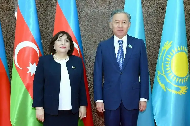 Nurlan Nyǵmatýlın Ázerbaıjan Mıllı Májilisiniń spıkerimen kezdesti
