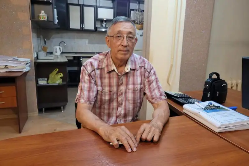 Jarty ǵasyrǵa jýyq jol salasynda ter tókken maman: Burynǵy men qazirgi múmkindik jer men kókteı