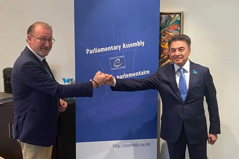 Asqar Shákirov: Qazaqstan Parlamenti EKPA-men yntymaqtastyqty nyǵaıtýǵa múddeli