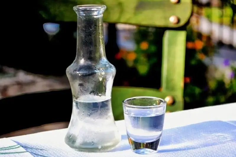 Taldyqorǵanda zańsyz alkogol satqandar ustaldy