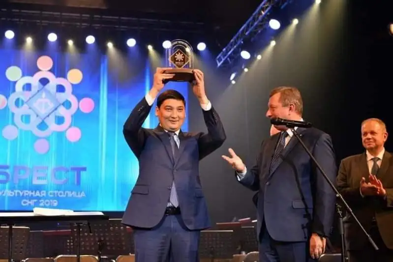 Shymkent «TMD elderiniń mádenı astanasy» estafetasyn qabyldap aldy