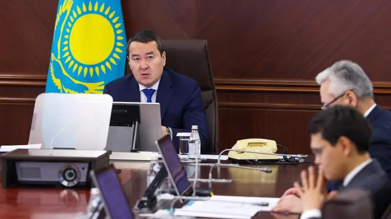 Otyn-energetıka kesheni men elektr energetıkasy salasyn damytý tujyrymdamasynyń jobalary qaraldy