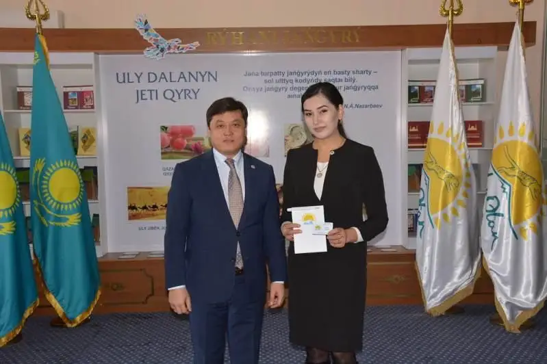 Túrkistanda óńirge tanymal birqatar azamat «Nur Otan» partııasy qataryna qosyldy