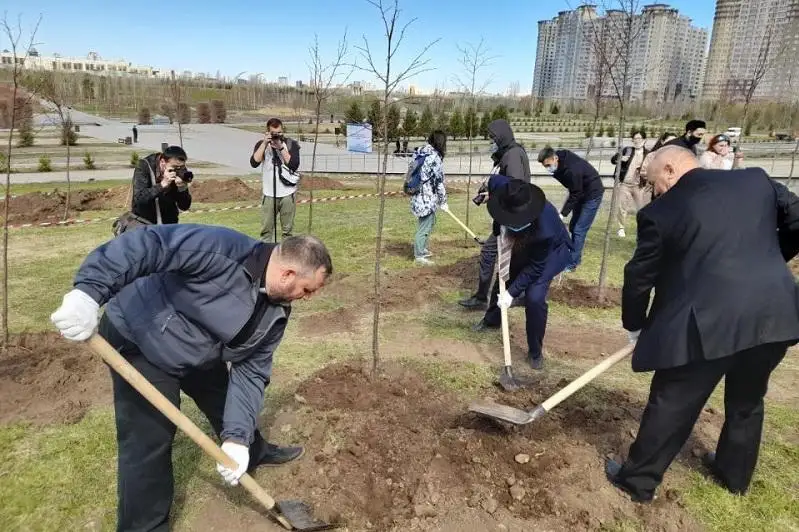 Qazaqstan halqynyń birligi kúnine oraı din ókilderi bas qosty