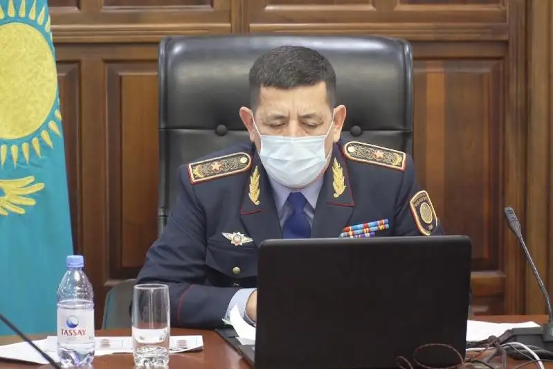 Shymkenttiń bas polıtseıi azamattardy jeke qabyldap, aryz-shaǵymyn tyńdady