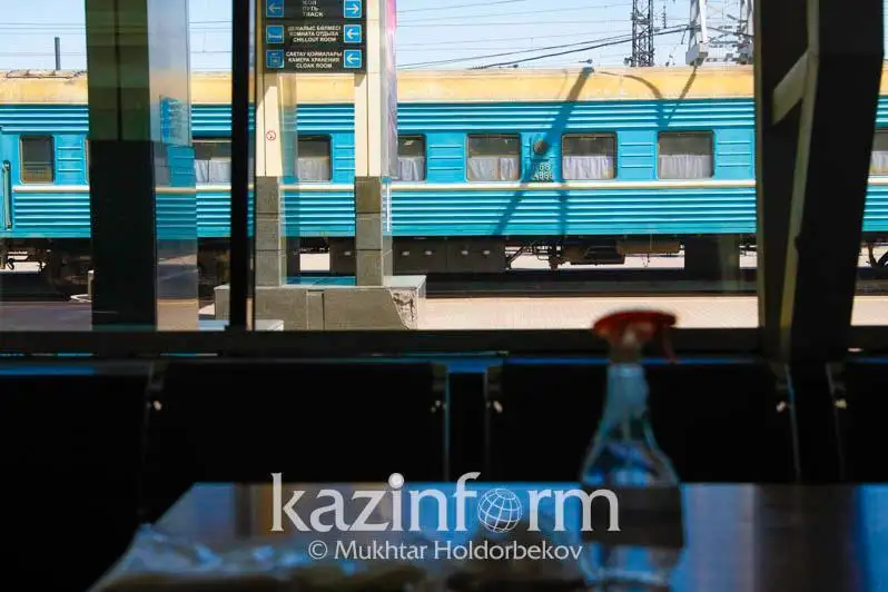 Almaty men Alakól arasynda taǵy bir poıyz jolǵa shyǵady