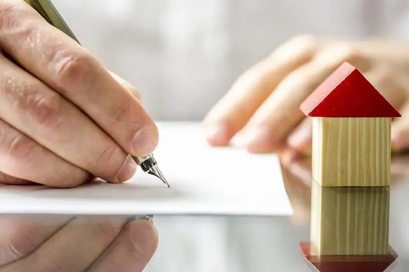 Qaraǵandyda turǵyn úı sertıfıkatyn alý úshin qaıda júginýge bolady