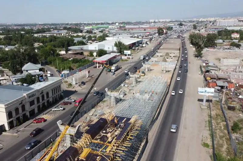«Altyn orda» bazary mańyndaǵy jol qashan paıdalanýǵa beriledi