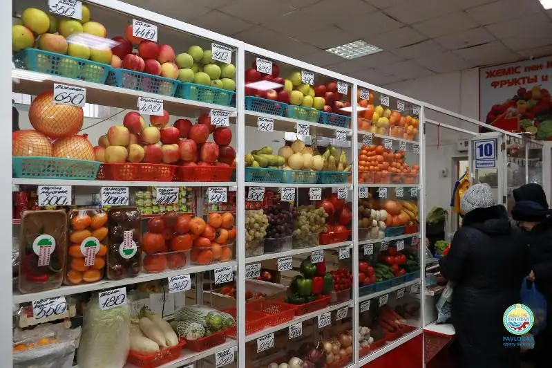Pavlodar ákimdigi áleýmettik dúkenderdegi baǵalardy tekserdi
