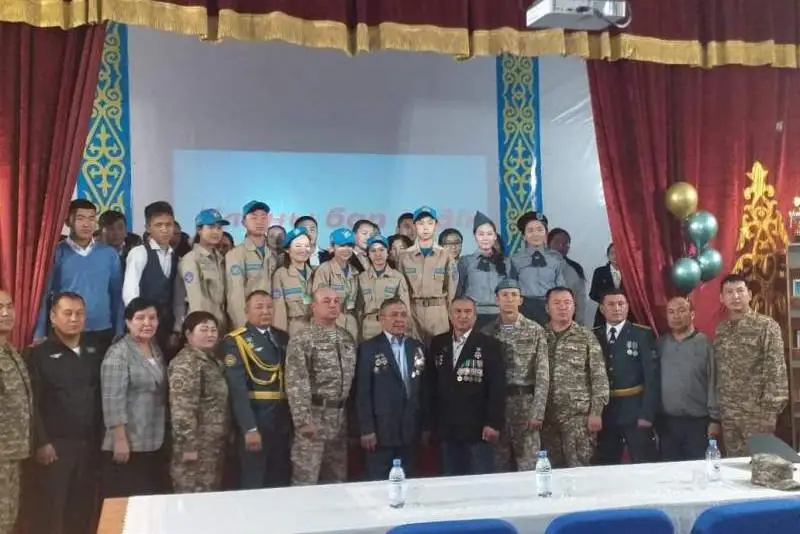 General-maıor Ádilbek Aldabergenov  Arys mektepterinde erlik sabaqtaryn ótkizdi