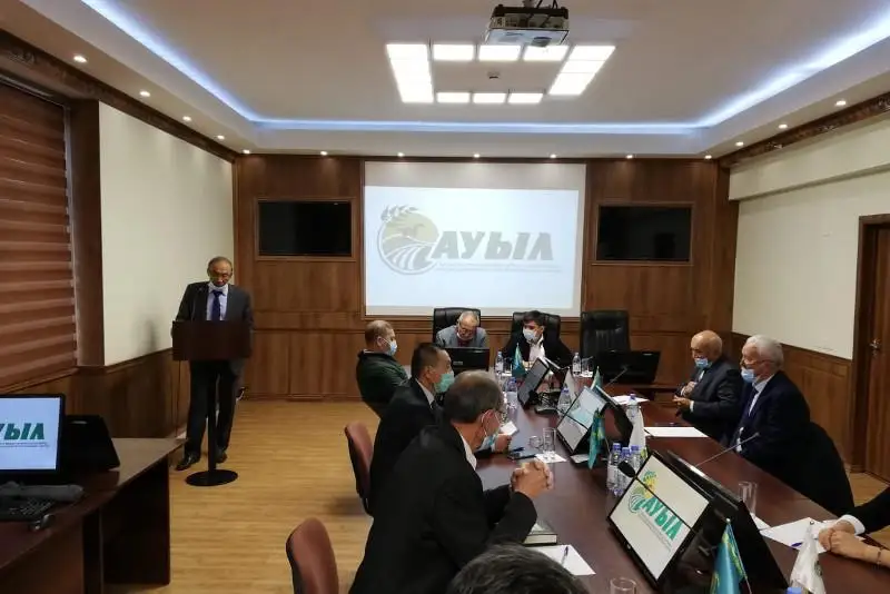 «Aýyl» partııasy aýyldyq jerlerde sút, et ónimderin óndeıtin oryn ashýdy usyndy