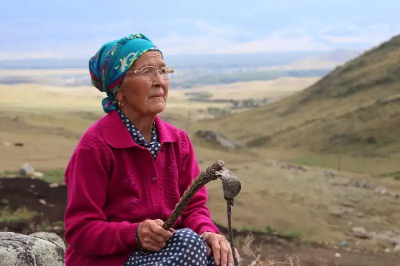 Japandaǵy jalǵyz úı. 52 jyl qystaqta turǵan apa
