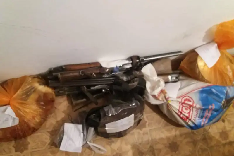 Jambyl oblysynda Qyzyl kitapqa engizilgen qaraquıryqty aýlaǵan brakoner ustaldy