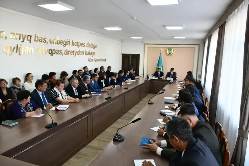 Vıtse-mınıstr: Mádenıet qyzmetkerleriniń jalaqysyn kóterý týraly qaýly ázirlendi