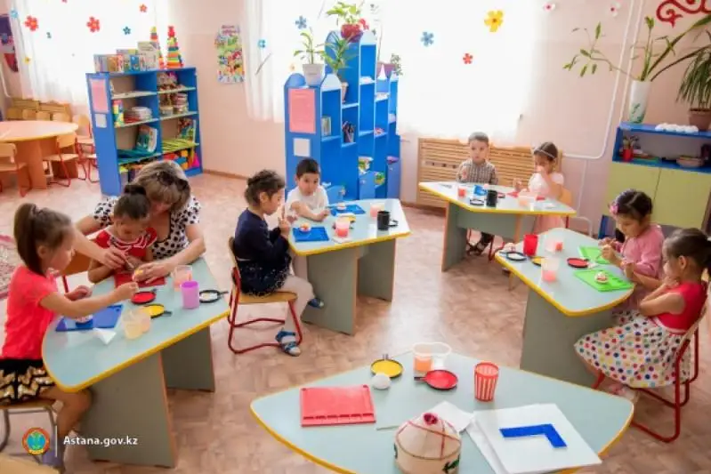 Elordada mektepke deıingi mekemelerdiń 149 tárbıeshisi biliktiligin arttyrý kýrsynan ótti