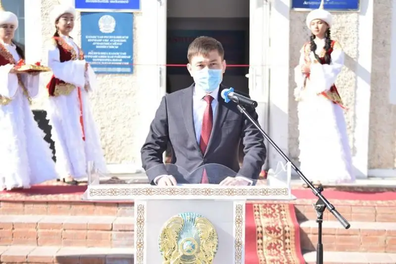 Atyraý oblysynyń taǵy bir aýdanynda «Ashyq ákimdik» ashyldy