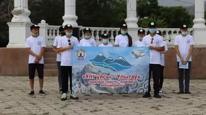 Ulytaý oqýshylary kıeli jerlerge ekspedıtsııaǵa attandy
