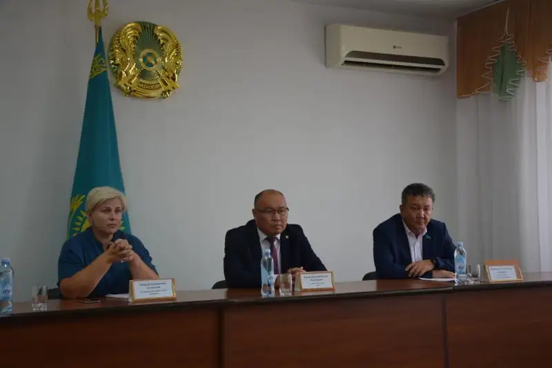 Водопровод изношен на 90%: Депутат Мажилиса РК пообещала решить проблему сельчан в Акмолинской области