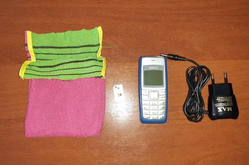 Aqtóbe turǵyny túrmede otyrǵan balasyna telefon alyp kirmek boldy