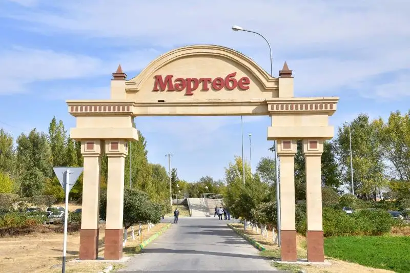Shymkenttegi Mártóbe tarıhı kesheninde keleshek urpaqqa joldaý-kapsýla qalandy