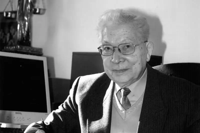 Сенатор: Академик Салық Зимановтың 100 жылдығы елеусіз қалмауы керек