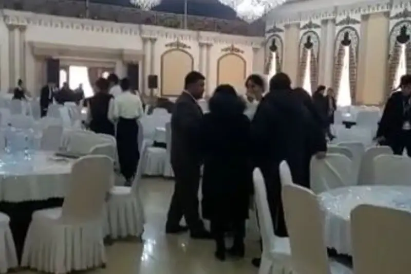 Mereke kúnderi Jezqazǵan turǵyny toı jasap, oǵan 50 qonaq qatysqan