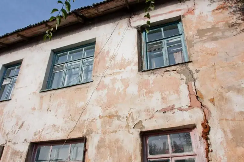 Elordada tozyǵy jetken qansha úı bar