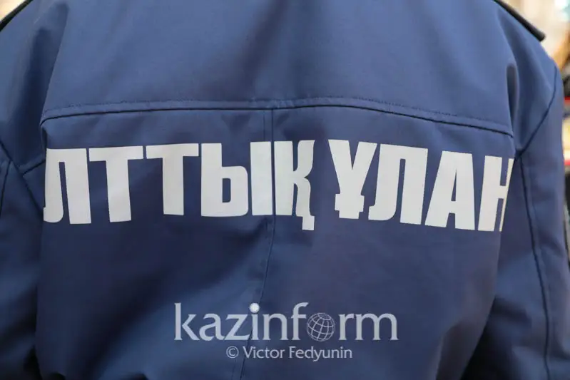Óskemende áskerı qyzmetshi kórshisin qutqaryp qaldy
