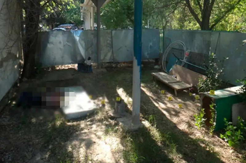 Ақсай қаласында 55 жастағы ер адамды өлтірген күдікті ұсталды