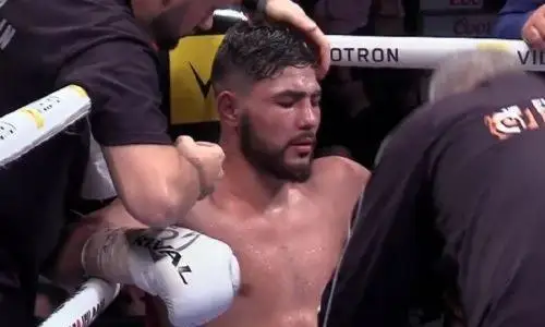 Sadrıddın Ahmedovtyń kezekti jekpe-jegi ótpeıtin boldy