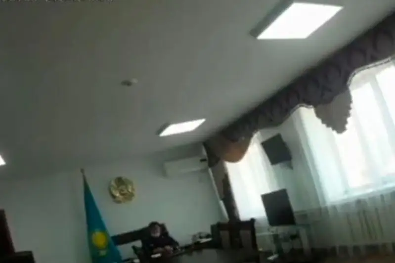 Almaty oblysynda Aqsý aýdanynyń polıtsııa basshysy daýly vıdeodan soń jumystan ketti