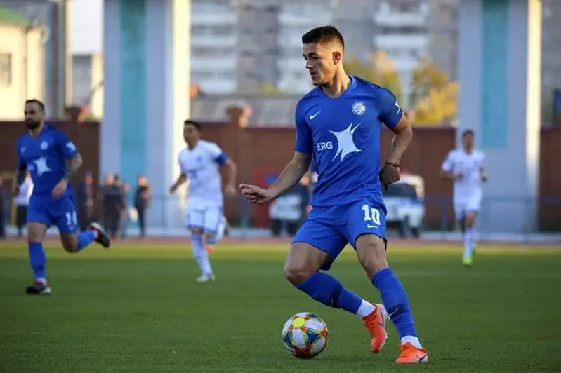 «Ertis» fýtbol klýbyna qandaı oıynshylar jetispeıtindigi aıtyldy