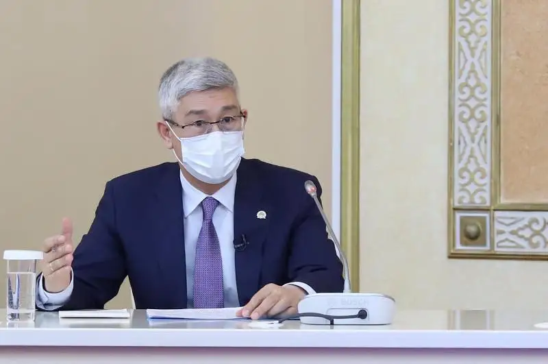 Serikbaı Trumov óńirde jem-shóp daıyndaý jumystary týraly aıtty