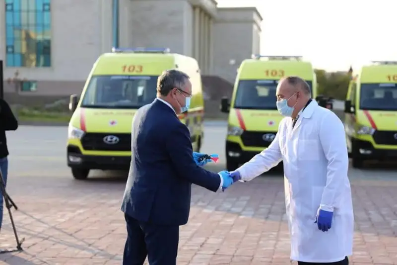 Aqtóbede aýdandyq aýrýhanalarǵa reanımobıl berildi